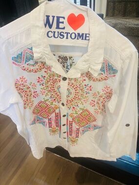 Calessa White Embroidered Button-Front Women's Top